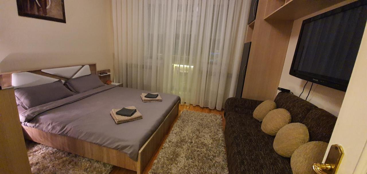 Apartment No 5 Prishtine Bagian luar foto