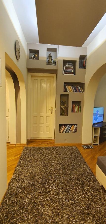 Apartment No 5 Prishtine Bagian luar foto